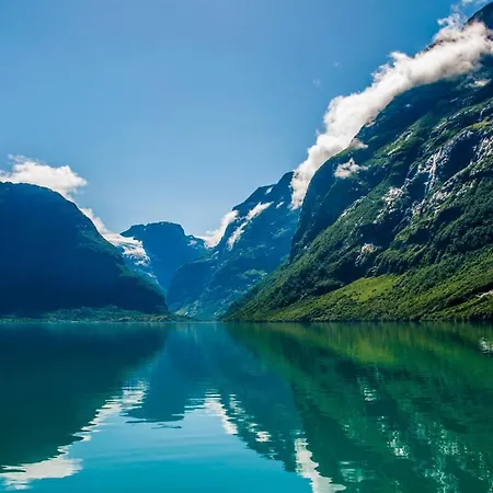 Loen Apartments Лоен