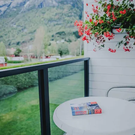 Loen Apartments Apartman